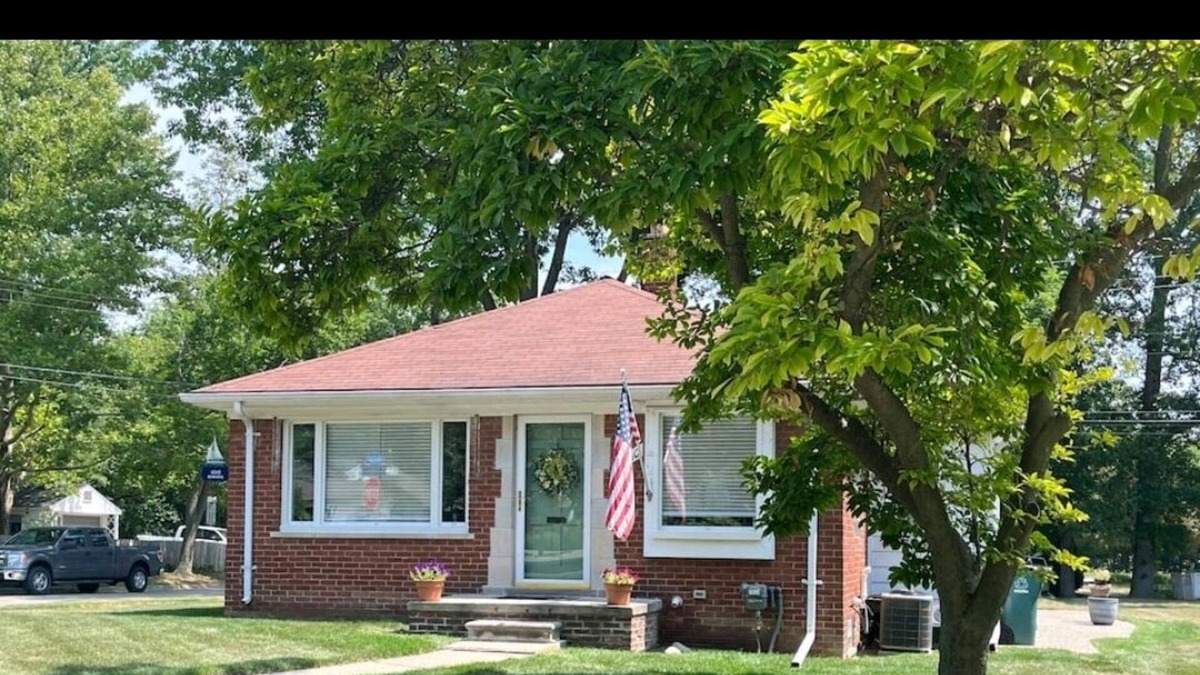 Berkley House | Clean fresh and very safe near downtown Berkley