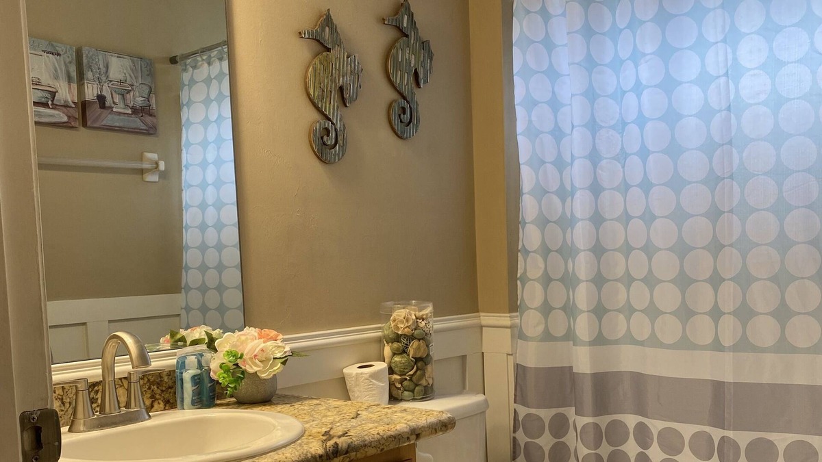 Keene House | Clean, quiet comfy home