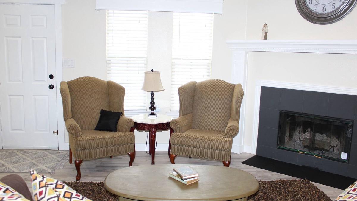 Lubbock House | Clean & Simple