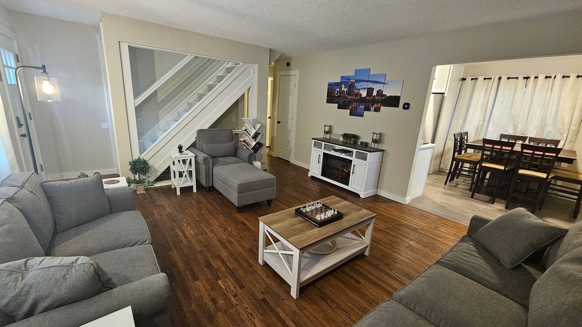 Richfield House | Clean, Spacious Home. MOA, MSP, Game Room, Big TV