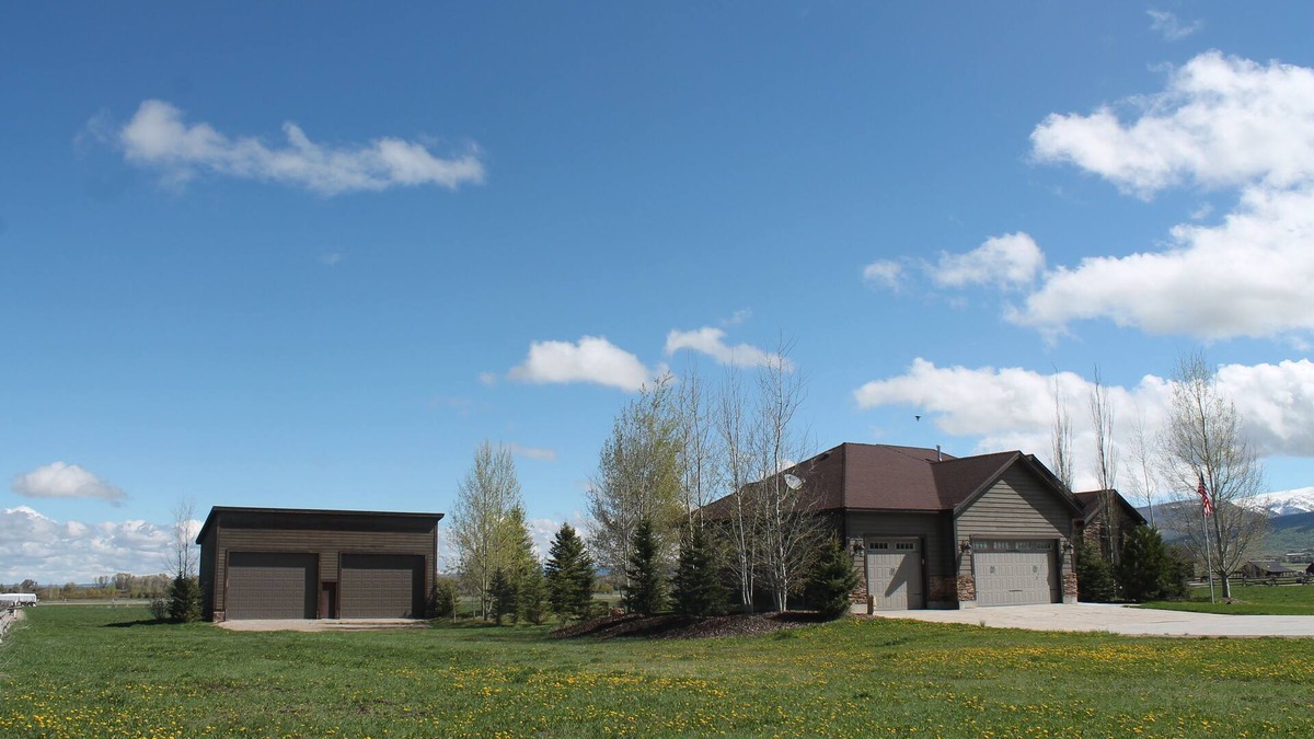 Victor House | CLEAN, SPACIOUS, & RELAXING WESTERN HOME, NEAR TETONS/YELLOWSTONE/JACKSON HOLE