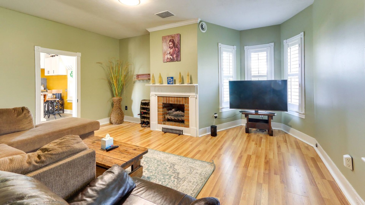 Brucetown House | Clear Brook Home Near Winchester & Charles Town!