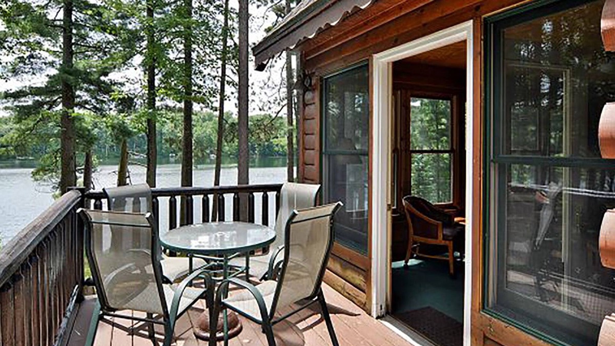 Hayward Cabin | Clear Lake Point - log cabin on private peninsula