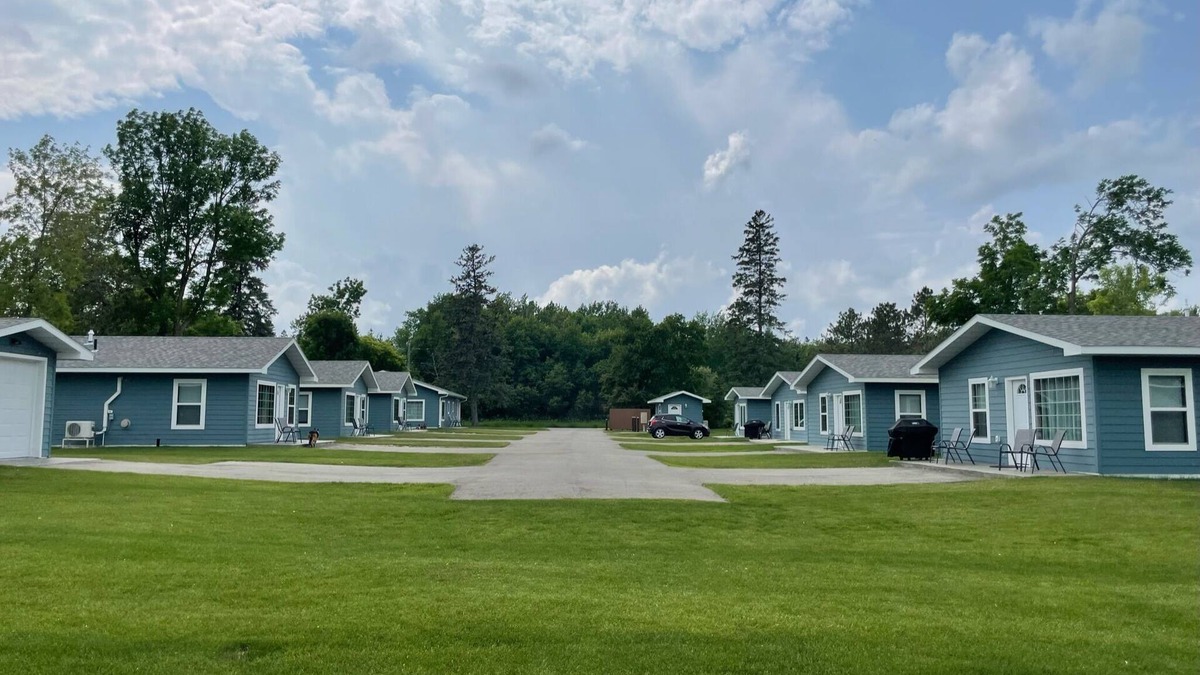 Bemidji Cabin | Clear Vue Resort on Lake Bemidji - 1 bedroom cabin