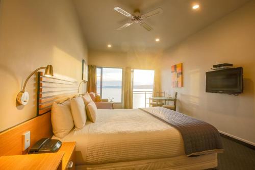 Waipahihi Hotel | Clearwater Motor Lodge