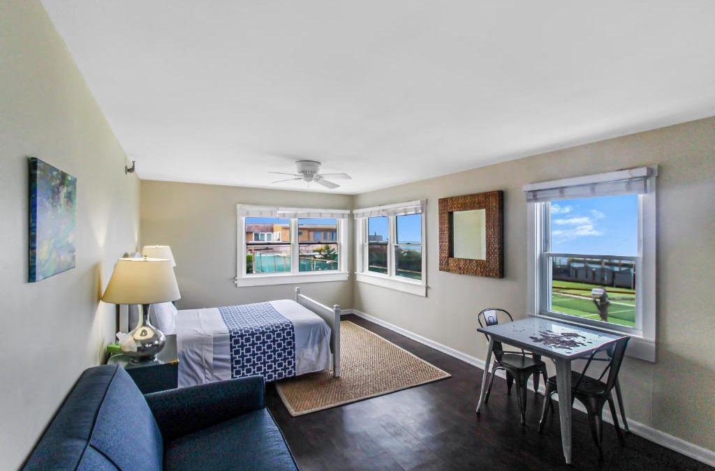 Ocean Beach Hotel | Clegg's Hotel