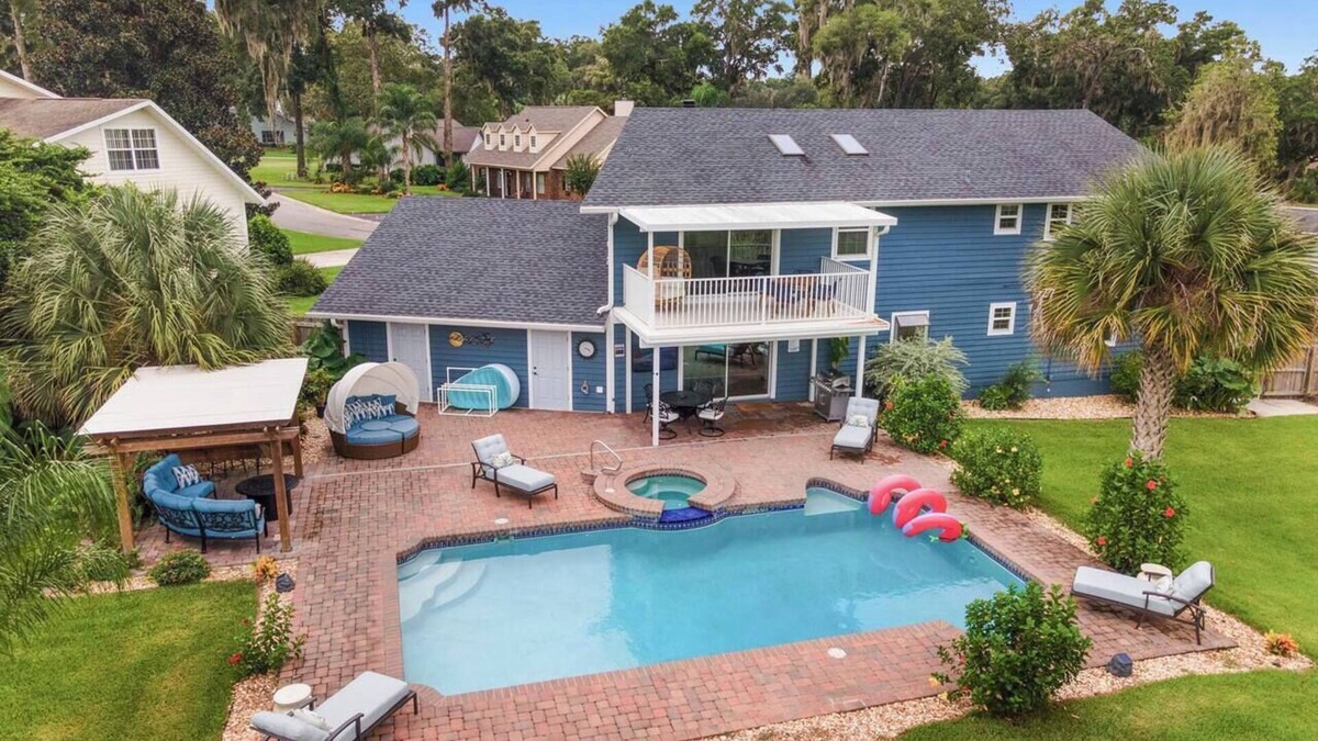 Ocala House | Cleopatra's Sunset in Ocala