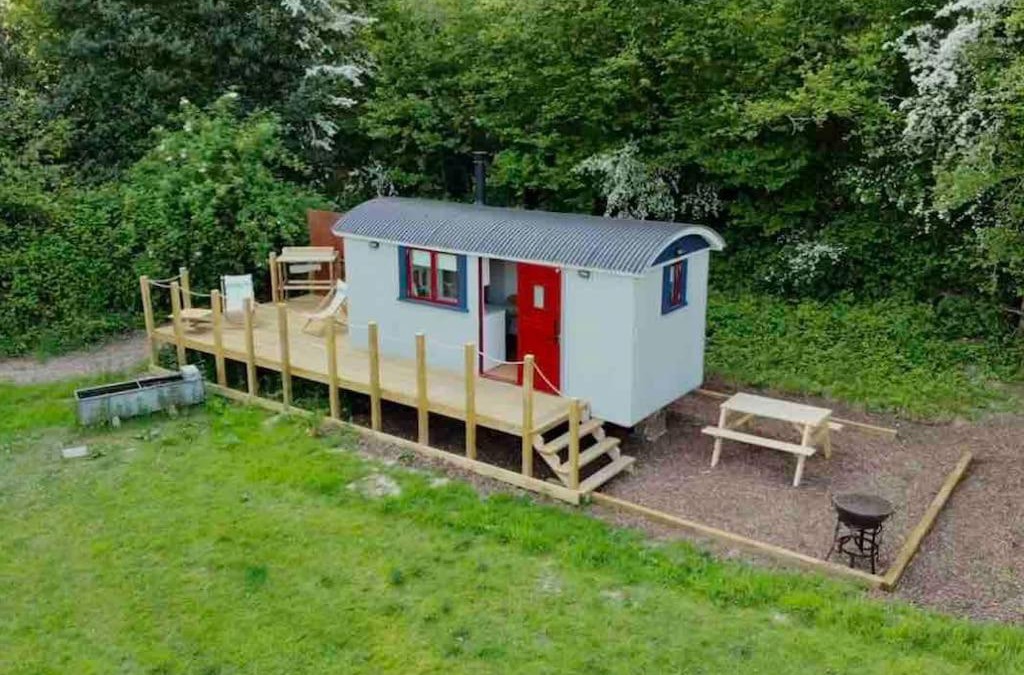 Staplefield House | Cleo’s Hut