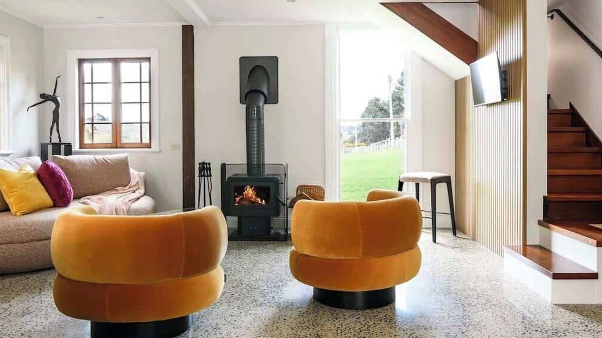 Taradale House | Clergy Cottage Summar