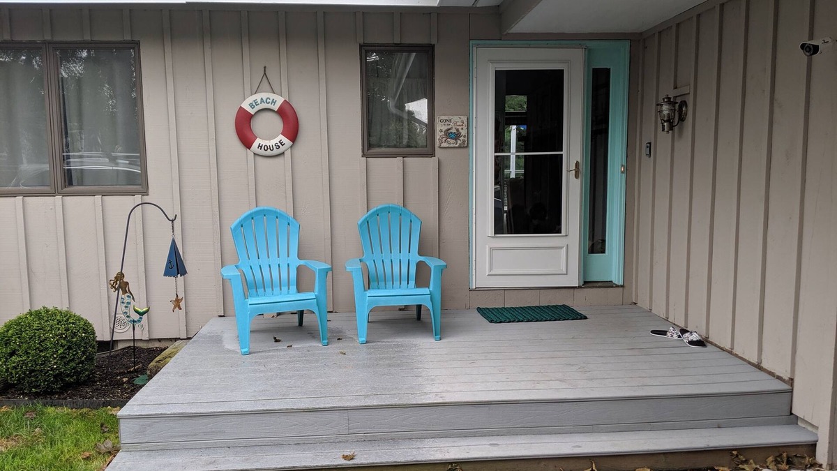 Greenport House | Cleves Point Estates Home, Private sandy beach