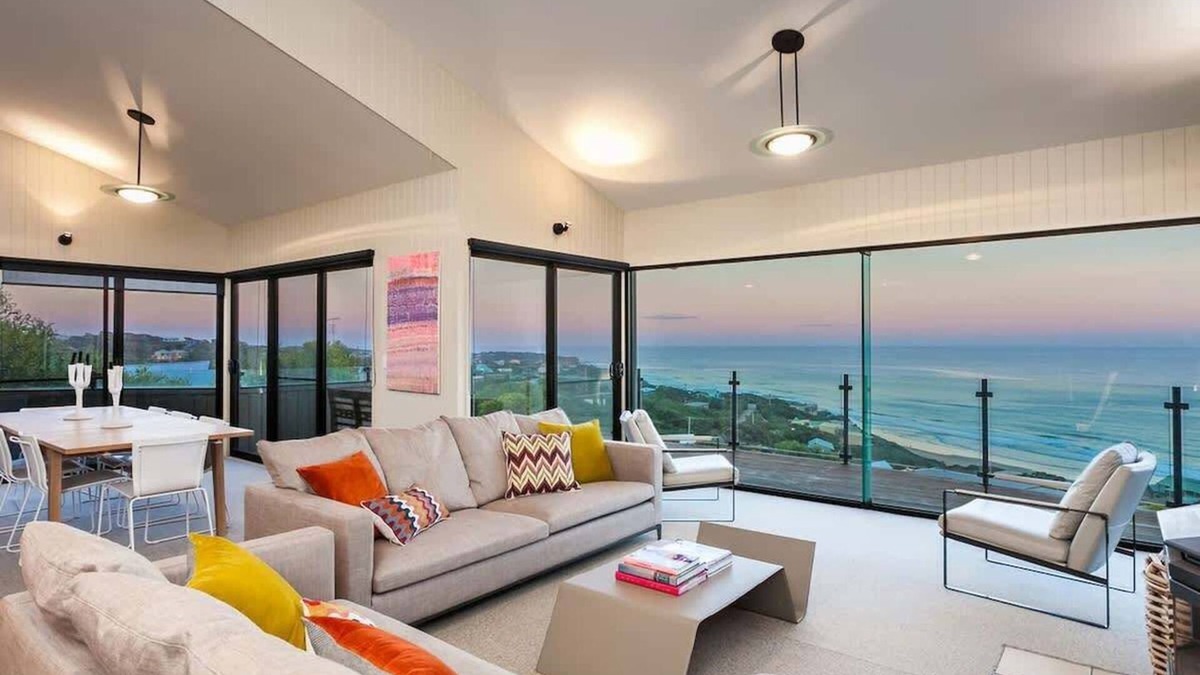 Fairhaven House | Cliff Edge Luxury I An Oceanview Escape Above Fa