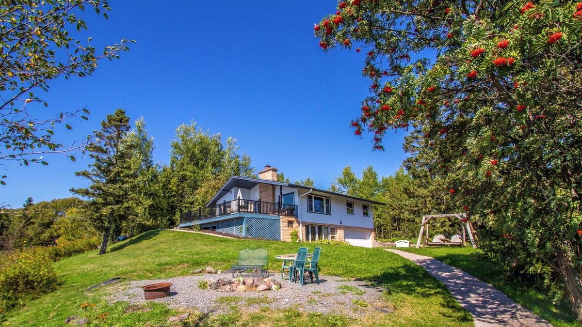 Two Harbors Cabin | Cliff Point - Lake Superior - Two Harbors, MN