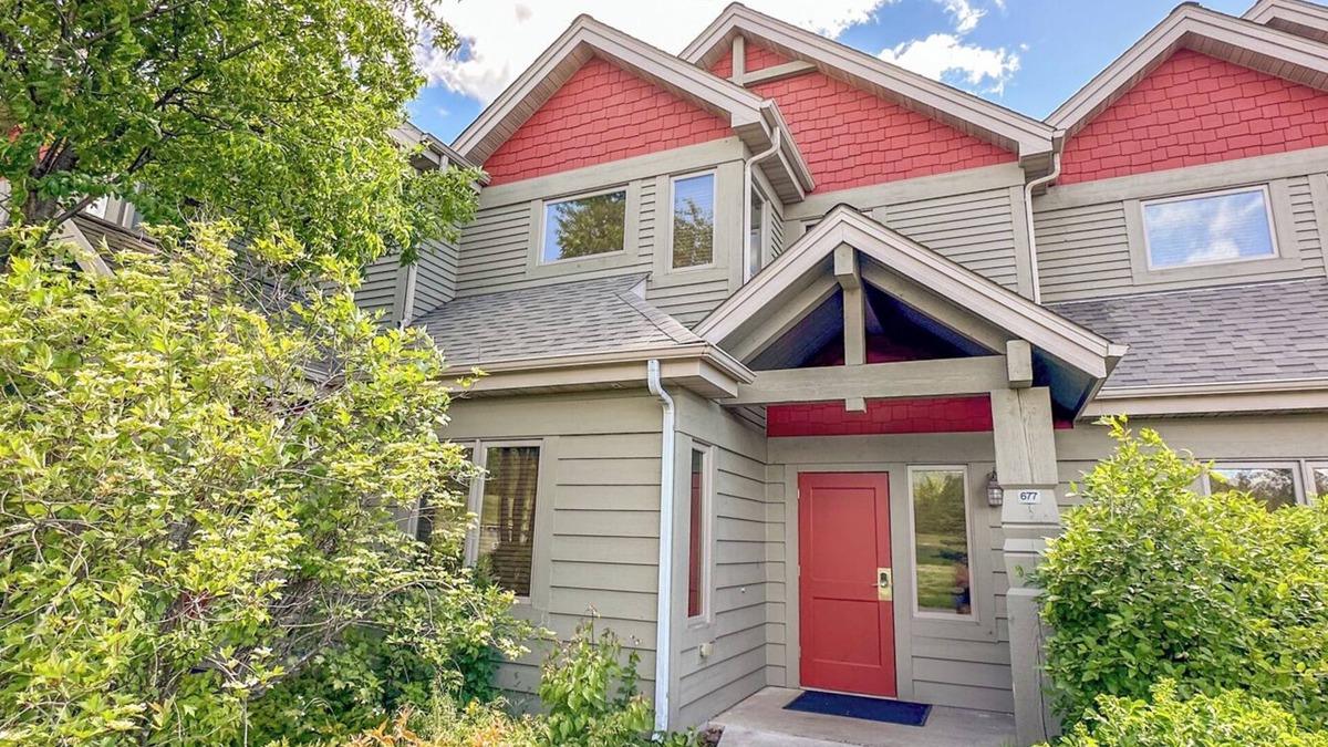 Tofte House | Cliffhouse 677 - Lutsen, MN - Cascade Vacation Rentals