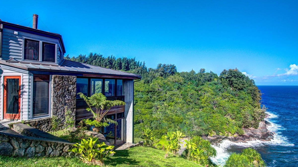 Ookala House | Cliffhouse Big Island