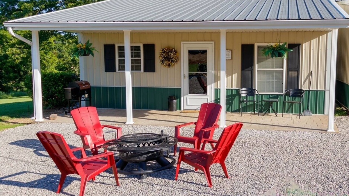 Bonne Terre House | Clifford's Country Cottage
