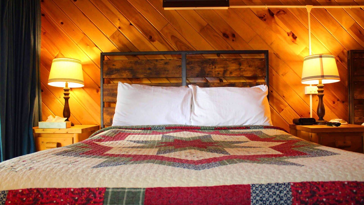 Primrose House | Cliffview Lodge - 16 BR Lodge at Cliffview Resort