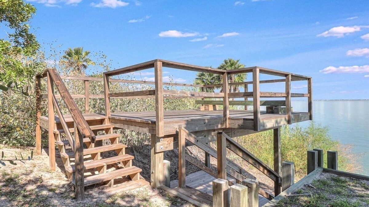 Rockport Cottage | Clifton Cottage 6031rpe 1 Bedroom Cottage by RedAwning
