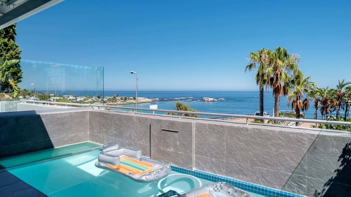Clifton Apartment | Clifton Holiday Apartment w/beautiful views (Clifton Palm Views)