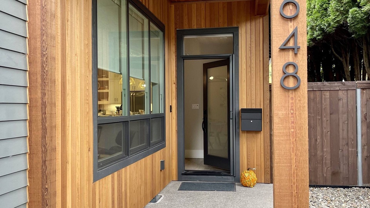 First Addition Condo | Clifton House Lake Oswego