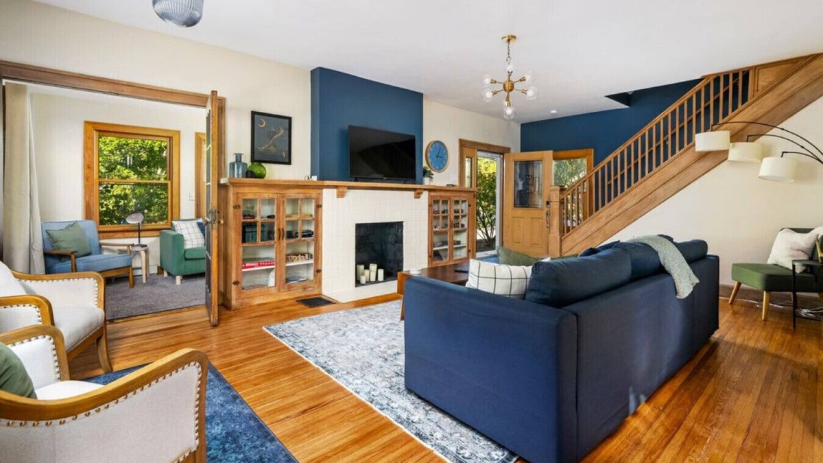 Clintonville House | Clintonville | OSU | Entire Home