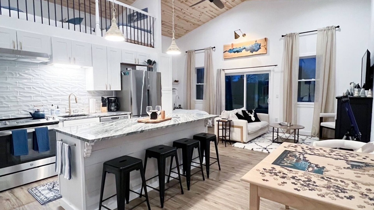 Union Cottage | Cliodhna's Cotttage in MidCoast Maine!