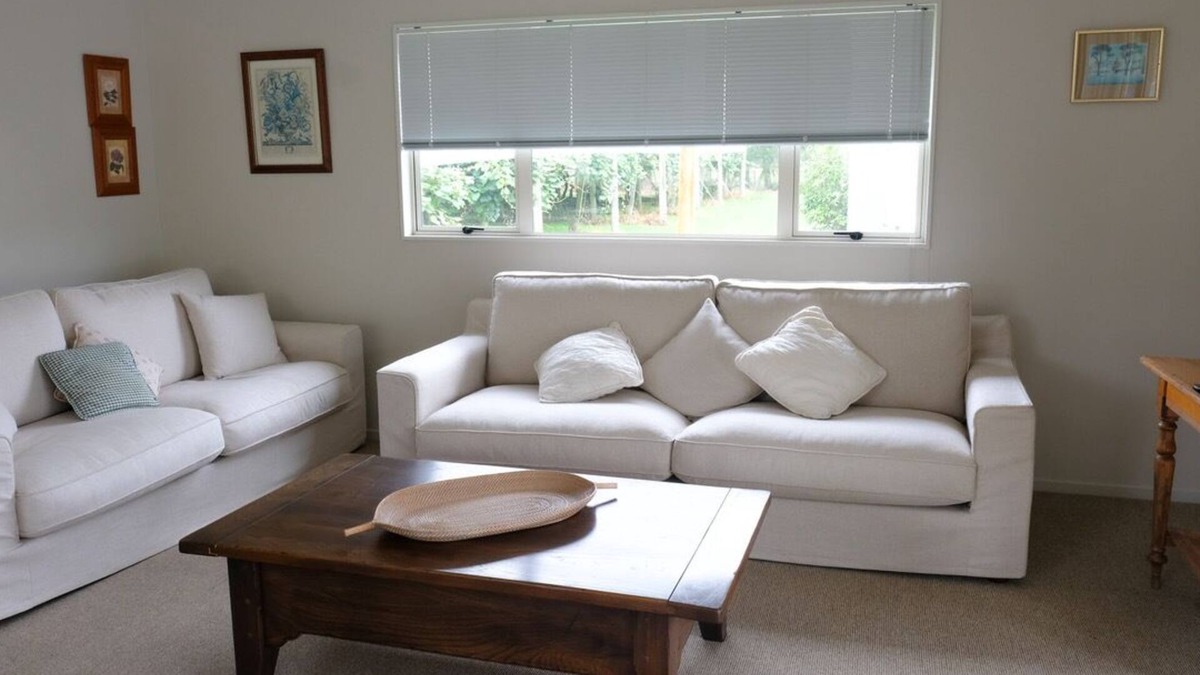 Clive Cottage | Clive cottage situated on a working Kiwifruit orchard