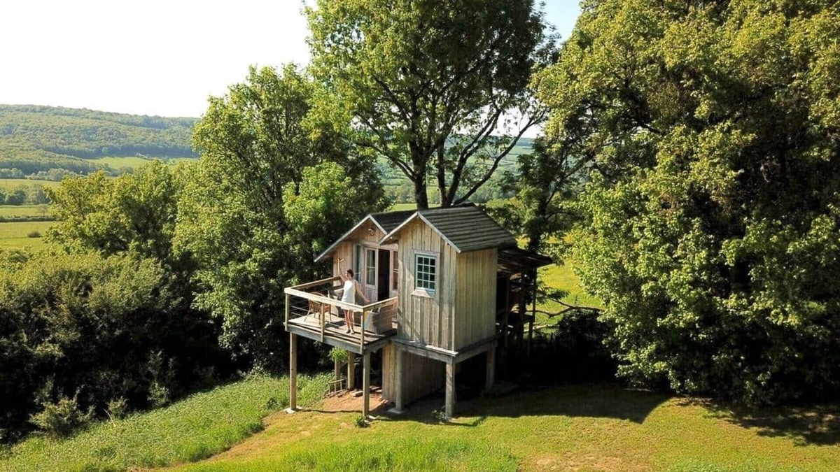 Montoillot House | Clos de Fougères - The perched hut