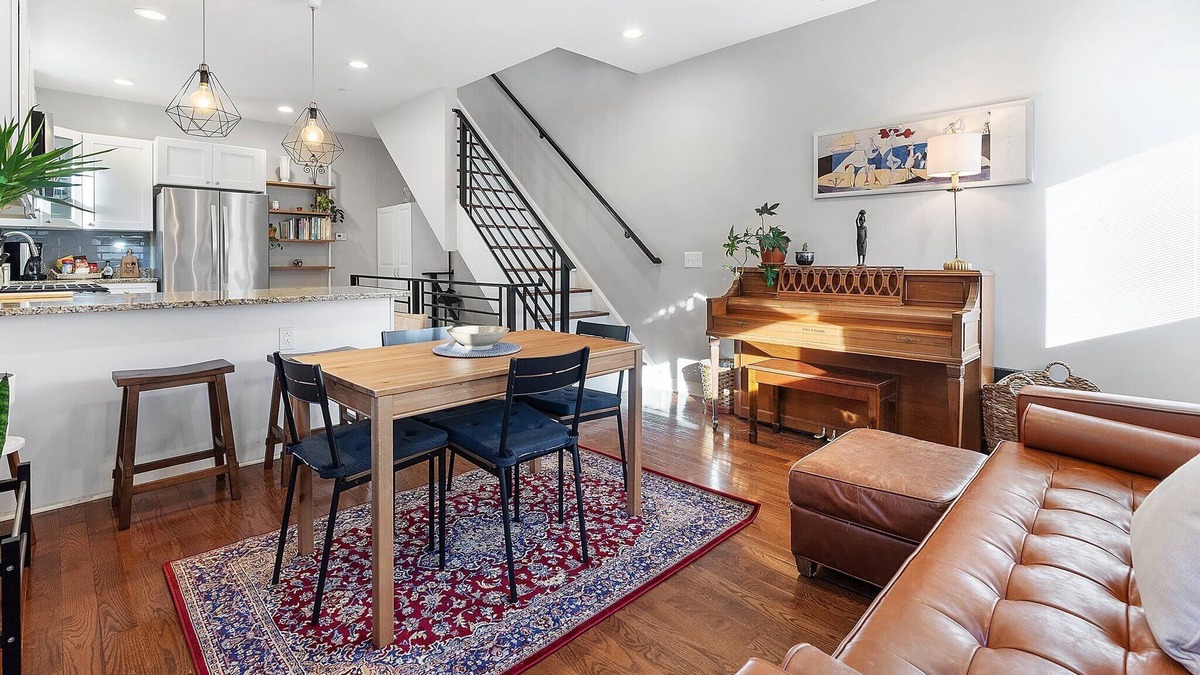 Whitman House | Close 2 Stadiums/Center City/3bd/3ba/Outdoor Area