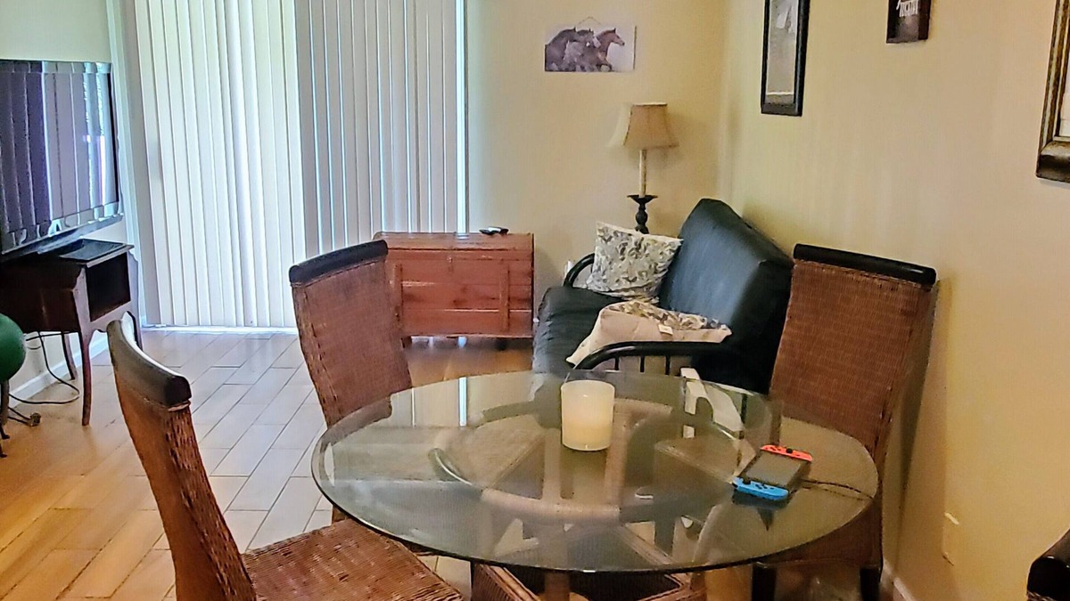 Anderson Apartment | Close to all main activities. 2 bedrooms, 2 full bathrooms, queen beds. Spacious