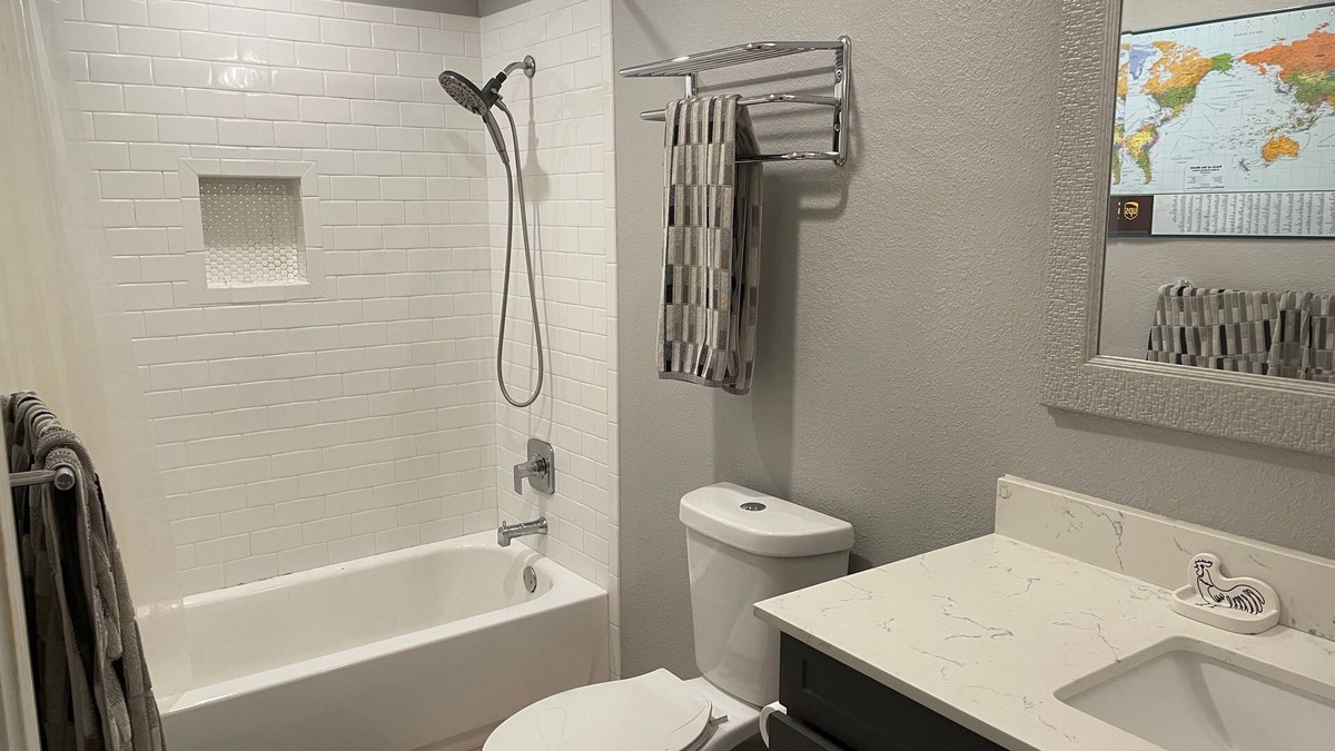 Pleasant Valley Condo | Close To All The Cool Condo