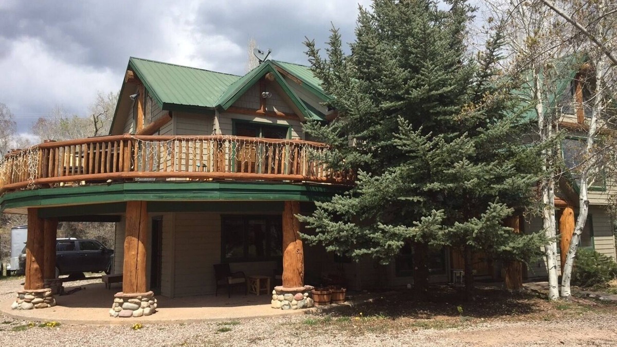 Basalt House | Close to Aspen, Snowmass, Family Friendly, Pet Friendly - PRIVATE yet convenient