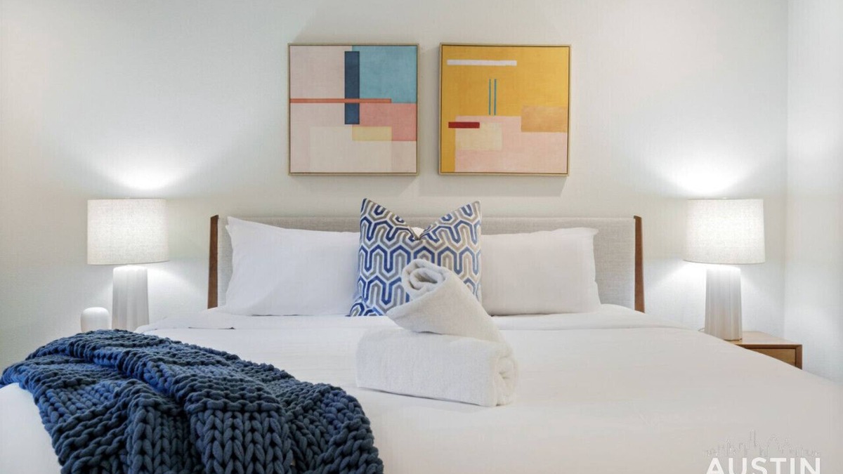 Barton Hills Apartment | Close to Barton Springs + Zilker | King BR + Patio