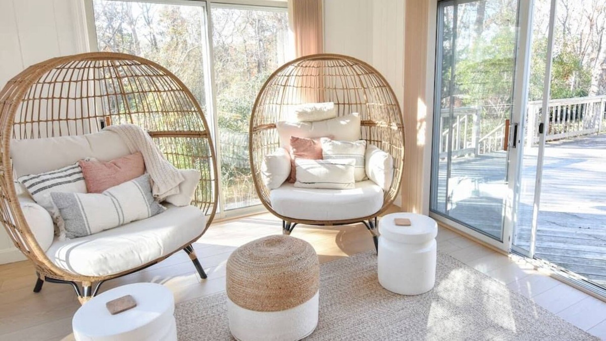 Dennis House | Close to Bayside Beaches & Spacious Deck!