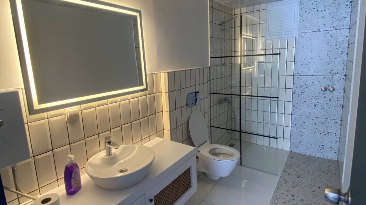 Lara Apartment | Close to beach and shopping