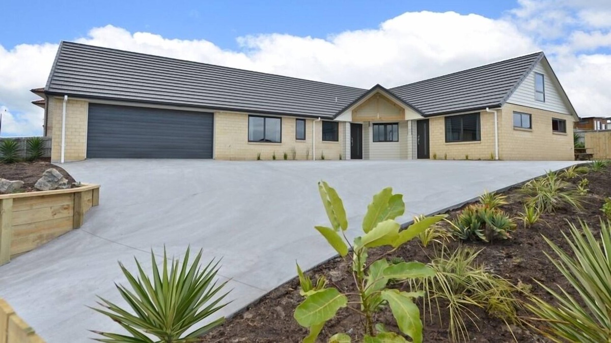 Ruakaka House | close to beach spacious and affordable