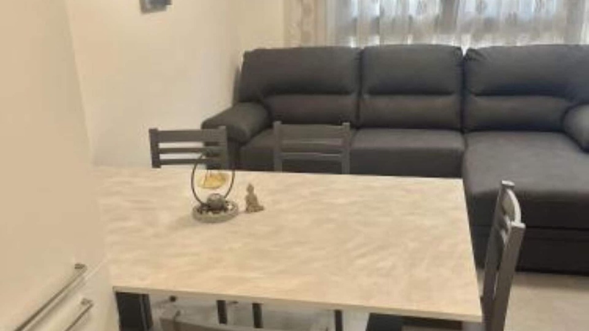 Albate Apartment | Close to downtown Como, free parking. Convenient for Switzerland.