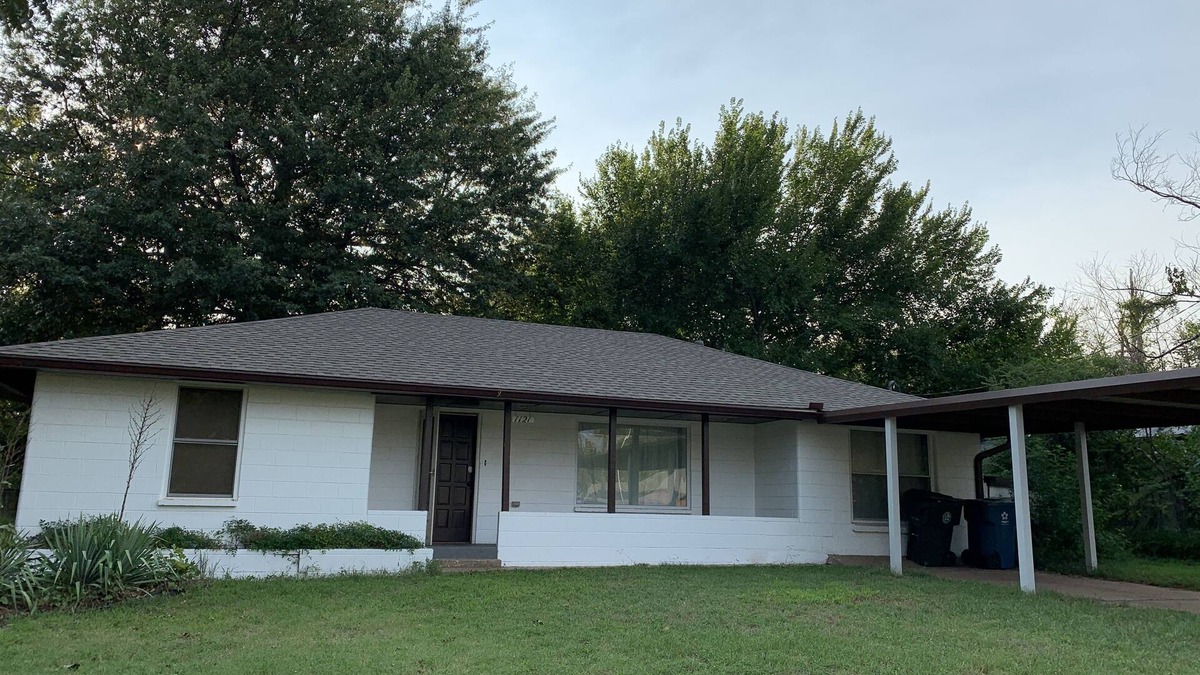 Midwest City House | Close to downtown Okc and Tinker