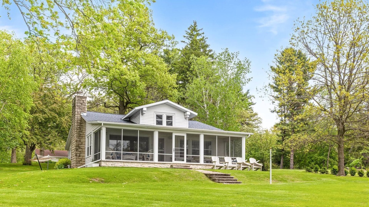 Green Lake House | Close to Everything - Best Value