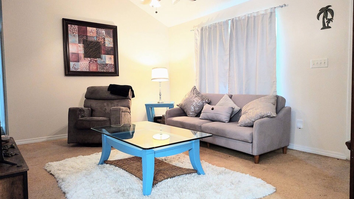 Kreole House | Close to everything. n20 min to Casinos/Beach n30 min to Mobile n90 min to NOLA