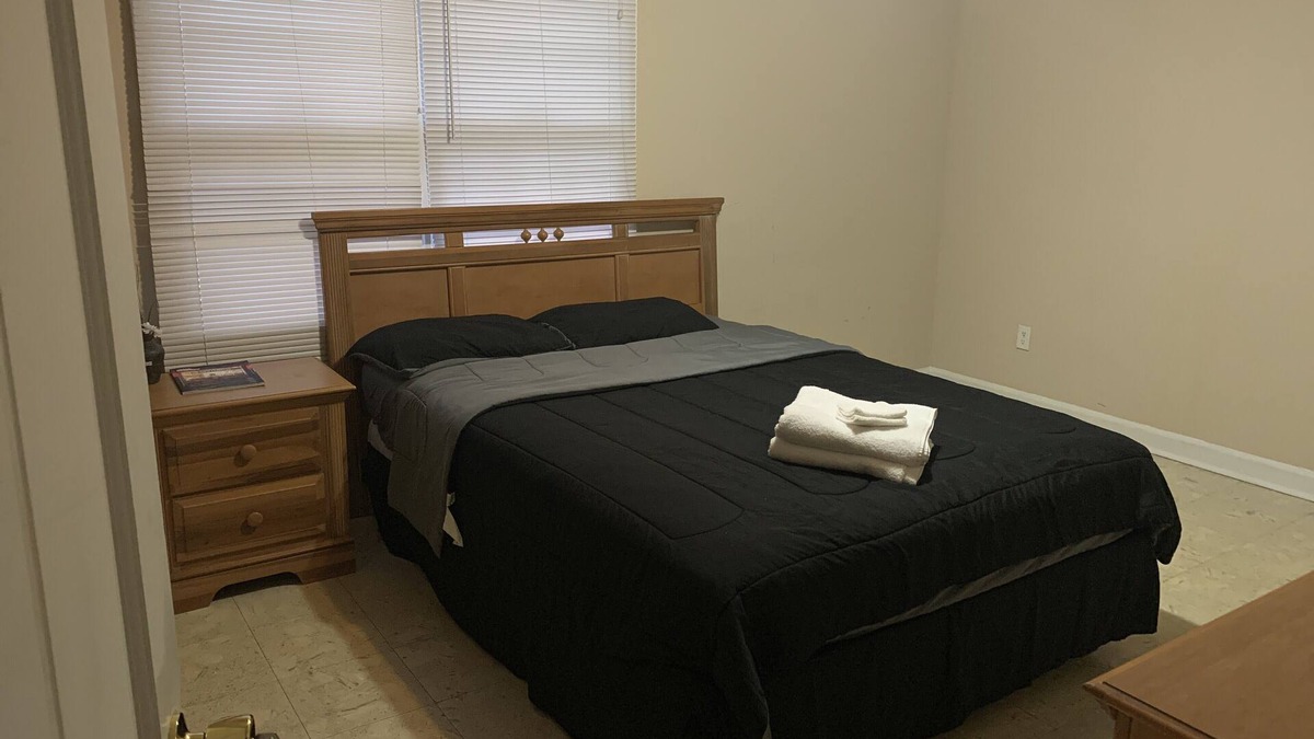 Woodfield House | Close to Ft. Jackson & USC