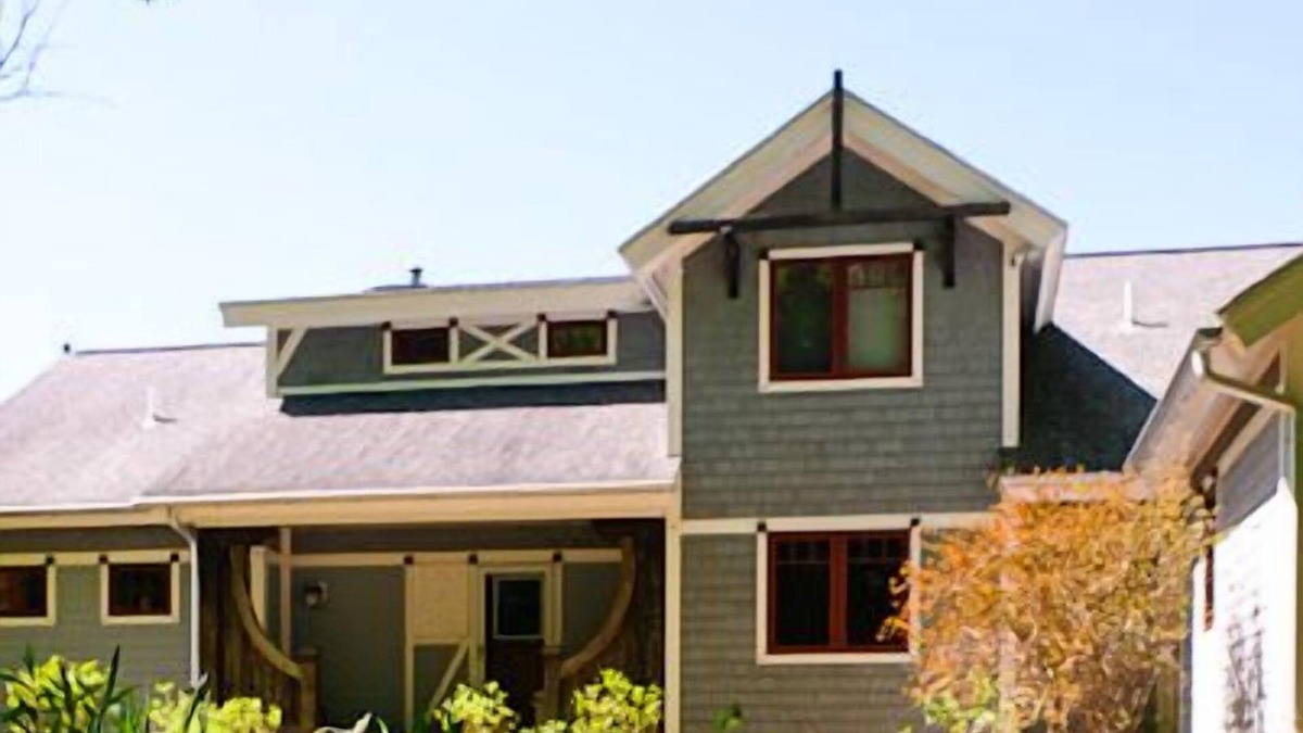 Empire House | Close to Glen Arbor, Empire, and National Lakeshore