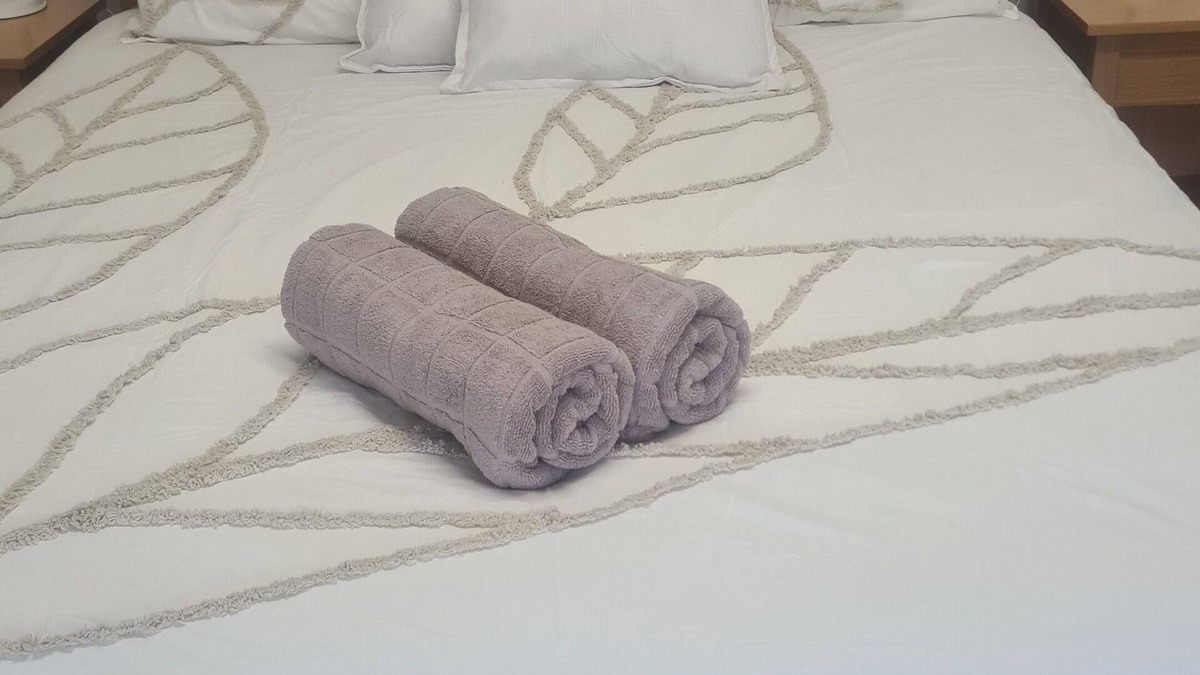 Shepparton House | Close to gv hospital cozy house north shepparton