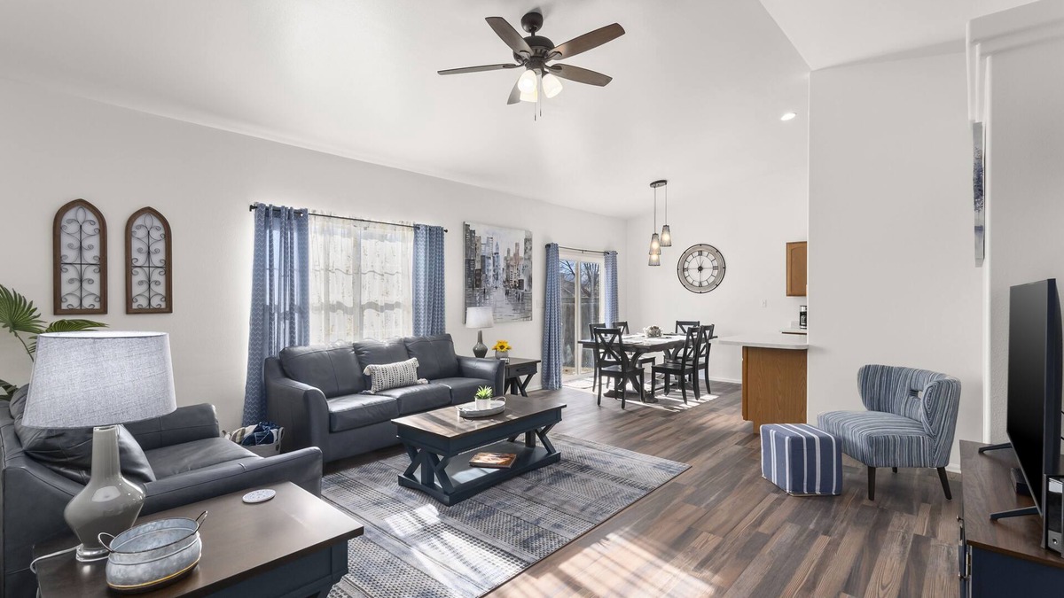 Grand Junction House | Close to Parks, shopping, hospitals and more in a quiet neighborhood
