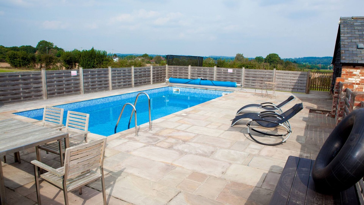 Dunbridge Cottage | Close to Peppa Pig World, New Forest and South coast