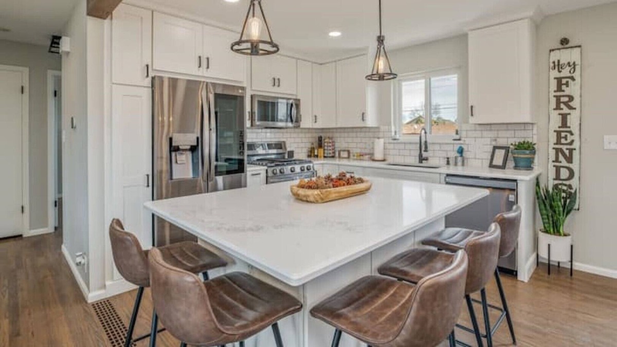 Wheat Ridge House | Close to Red Rocks, I-70, and Denver! Entire Home