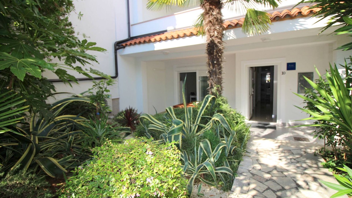 Brulo Apartment | Close to the beach, air-conditioned, city center, quiet location