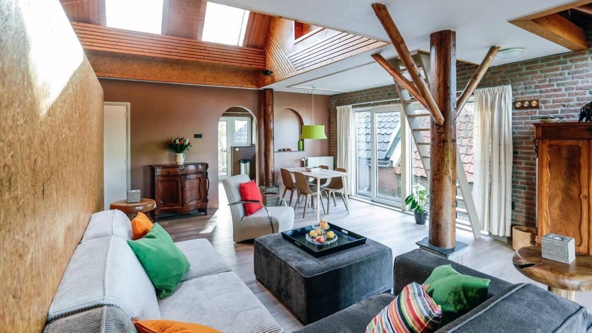 Municipality of Groningen House | Close to the city of Groningen, calm and privacy. Free parking