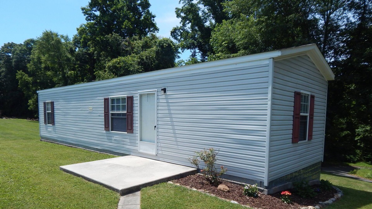 Goldbond House | Close to VT and by the New River
