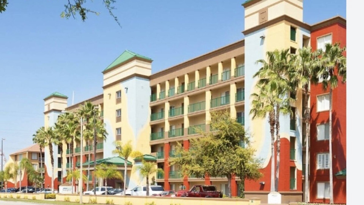 Florida Center Villa | Closed location for theme park