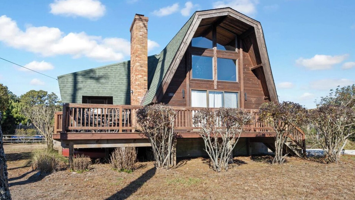 Piney Island House | Closest Community to the Beach!